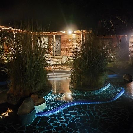 Termas De Papallacta Eksteriør billede The hot springs at night