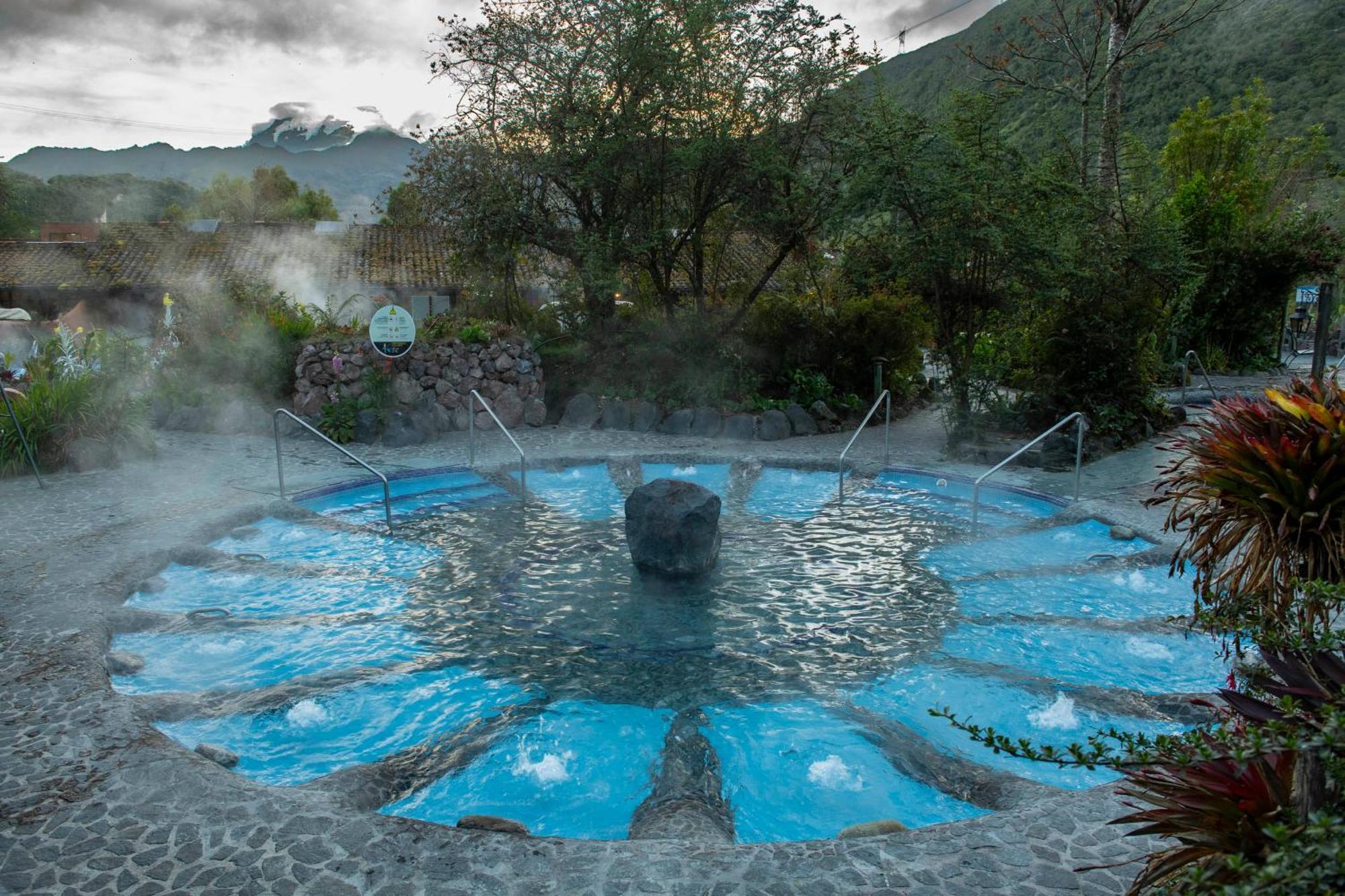 Termas De Papallacta Eksteriør billede Hot springs in Baños