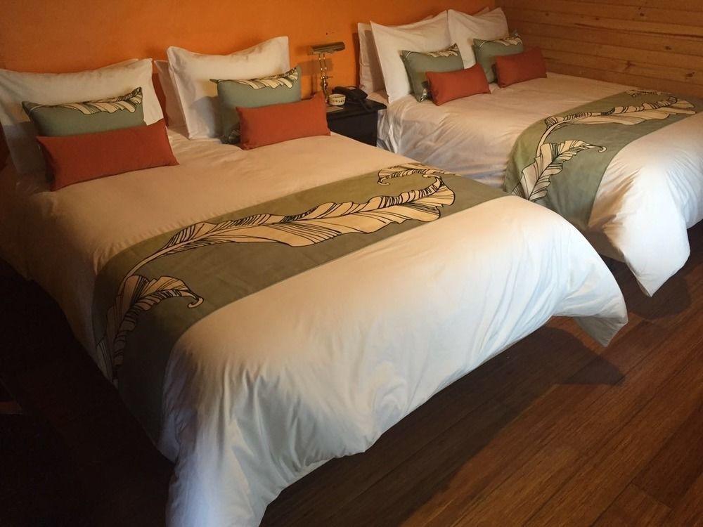 Termas De Papallacta Eksteriør billede A bed runner